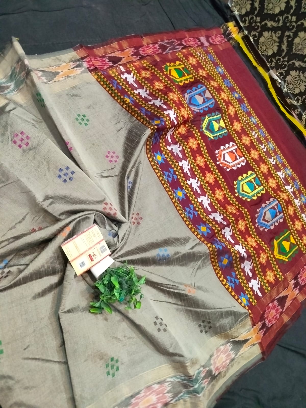 PURE RAW SILK TEMPLE BORDER SAREE - SU