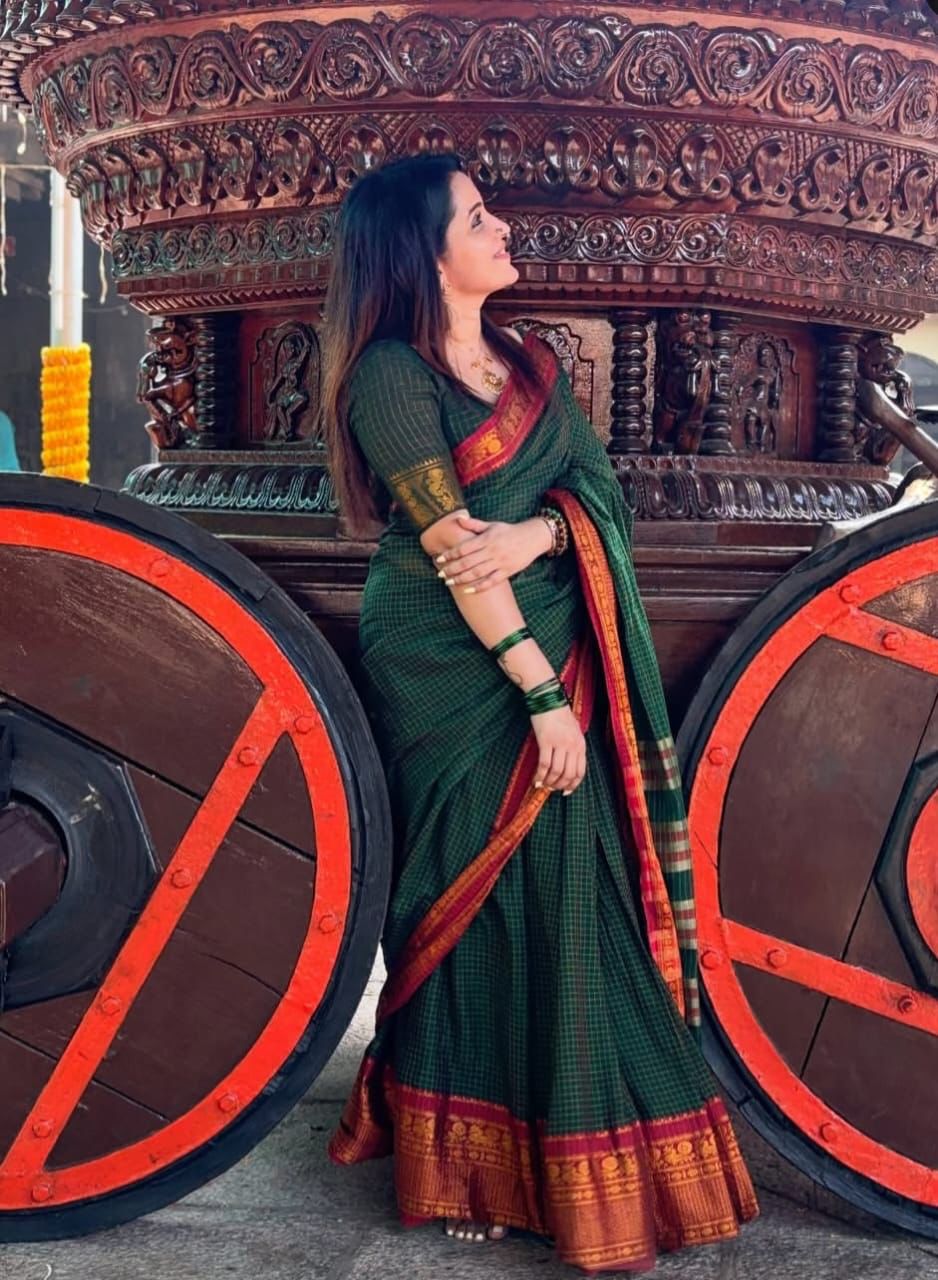 Mangalam – Big Border Checks Narayanapet Cotton Saree - KBG
