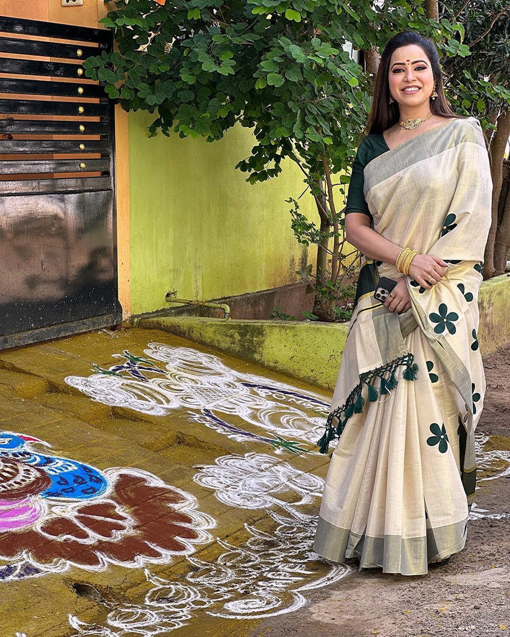 Green Flower Embro Golden Tissue Saree with Tassels - KBG