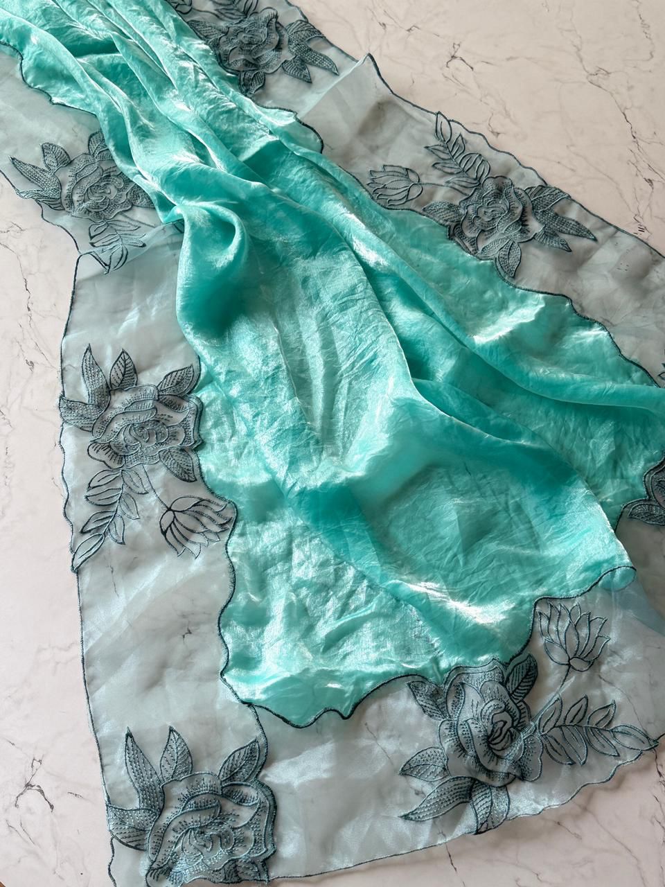 Aloura – Premium Glass Tissue Saree - KBG
