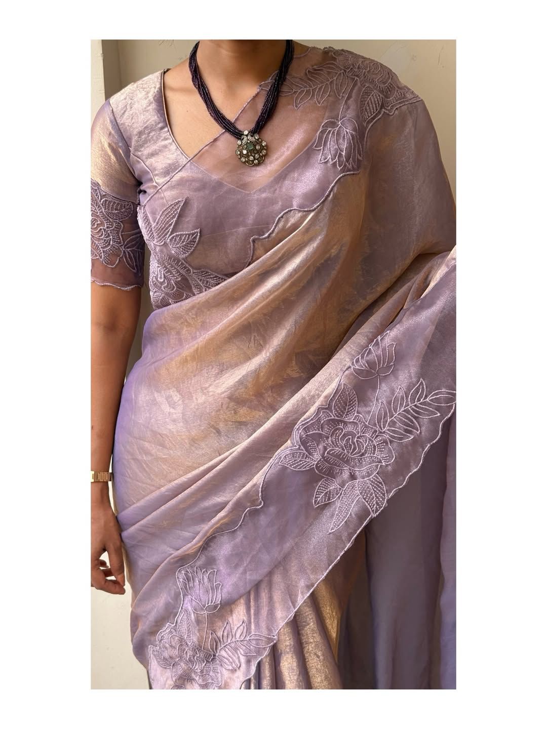 Aloura – Premium Glass Tissue Saree - KBG
