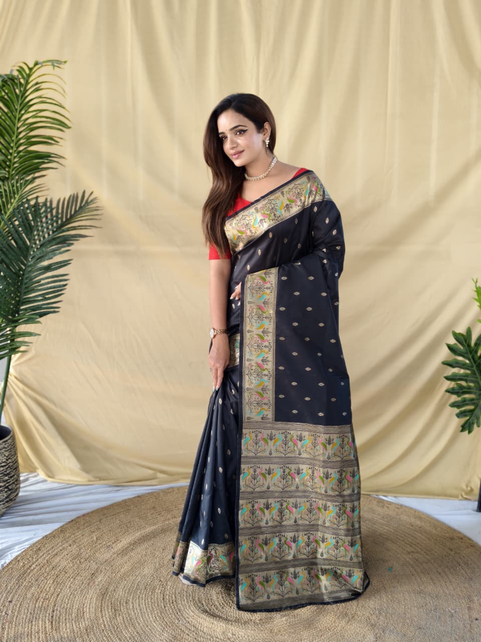 Soft Silk Banarasi Saree – Pure Black Elegance - SU