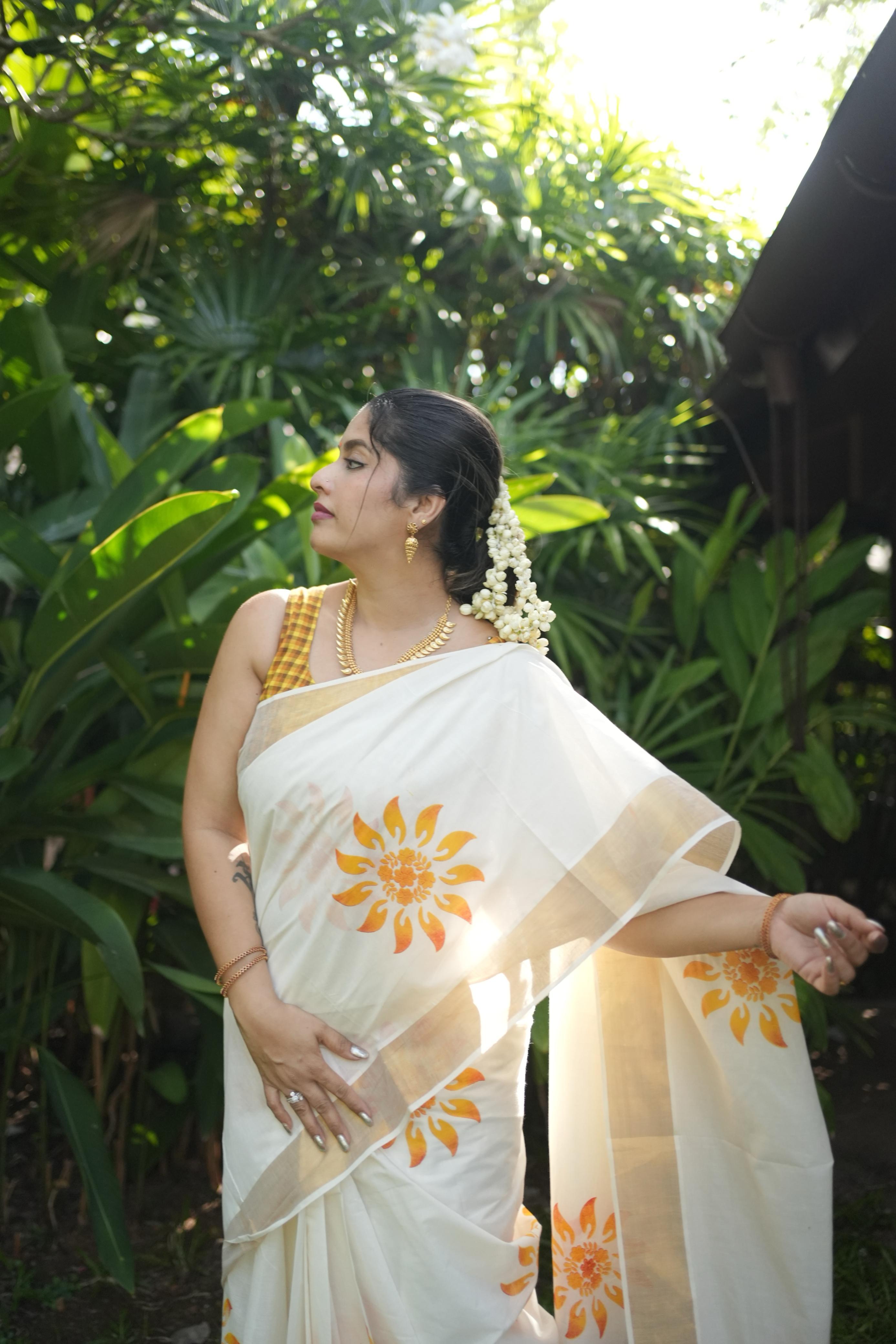 🌻 Suryakanthi – Sunflower Kerala Cotton Saree 🌻 - KBG