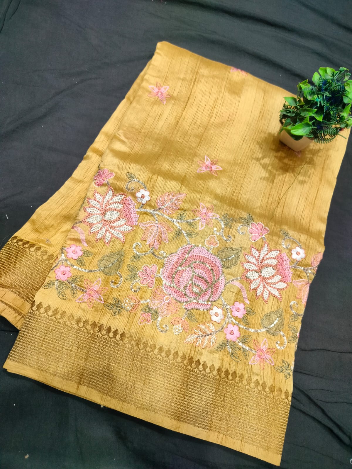 Semi Tussar Silk Saree - SU