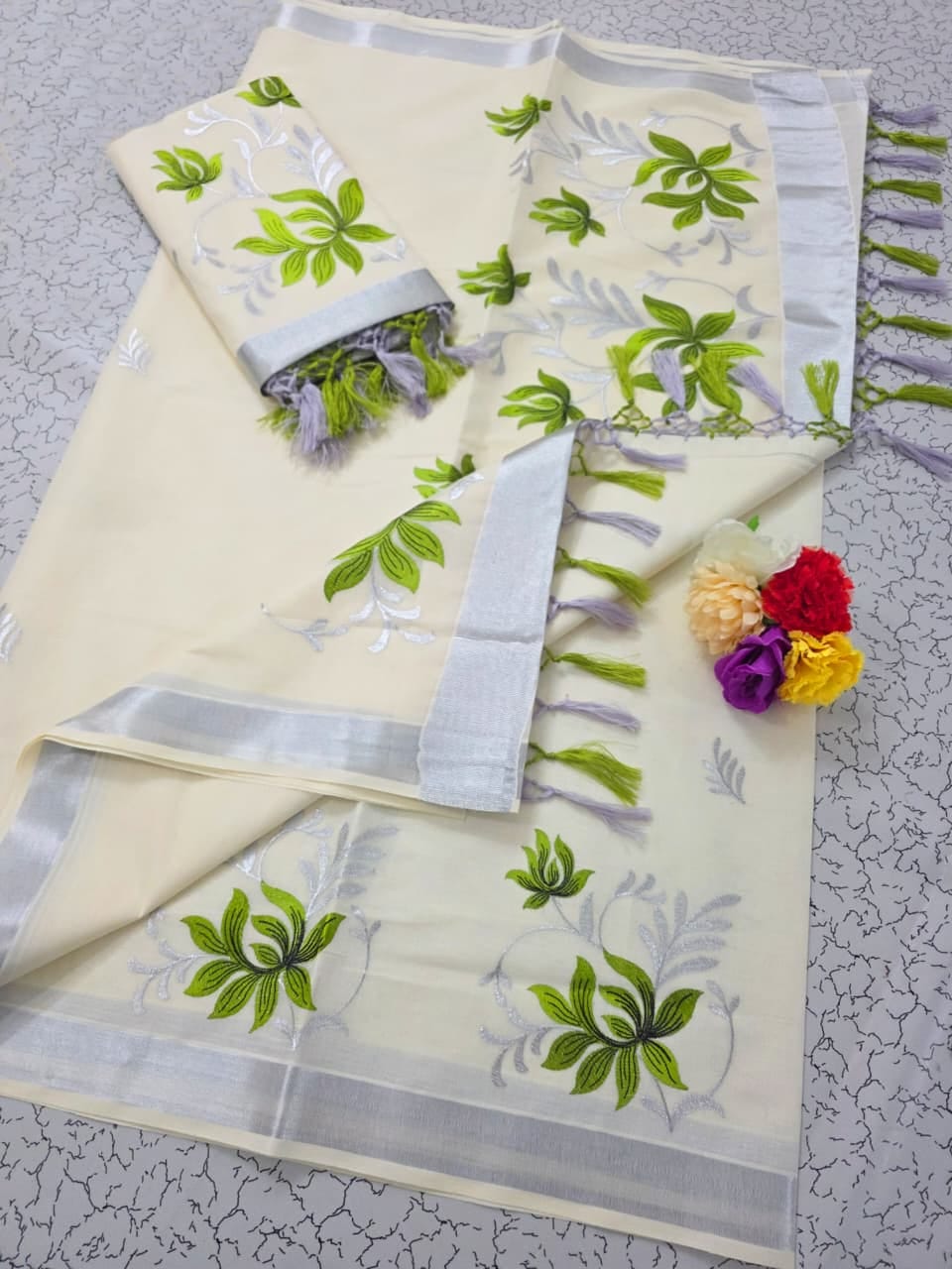 Special Collection – Traditional Kerala Kasavu Cotton Saree - DKS