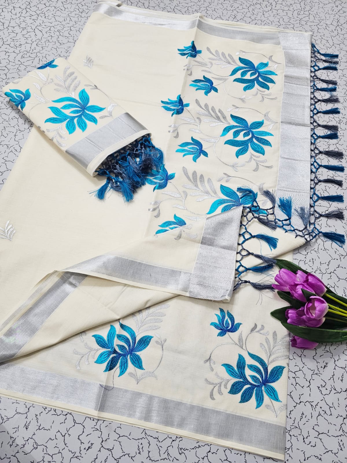 Special Collection – Traditional Kerala Kasavu Cotton Saree - DKS