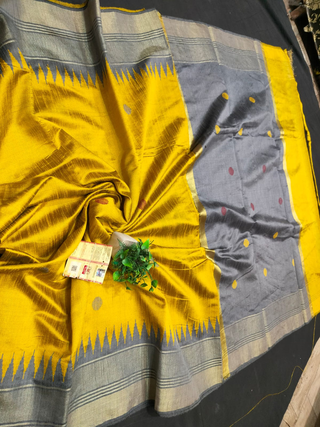 Pure Raw Silk Saree - SU