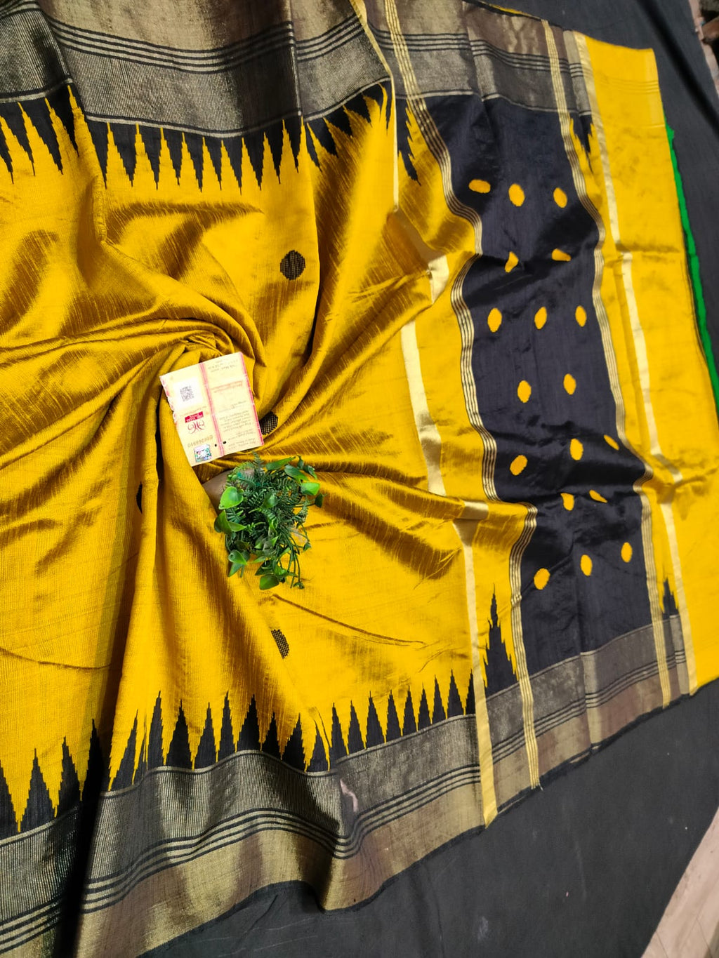 Pure Raw Silk Saree - SU